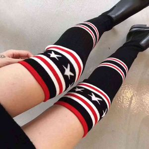 Kadınlar Moda Kış Çizmeler Manşet Çorap Sonbahar Kırmızı Çizgili ABD Yıldız Bayanlar Pamuk Uzun Diz Yüksek Çorap Seksi Elmas Çorap Y1119