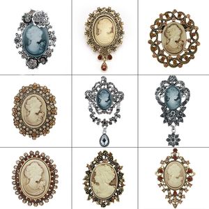 Märke Design Vintage Crystal Brosches Rhinestone Cameo Brosch Pins för kvinnor Present Smycken