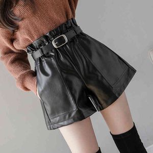 Höst och vinter shorts midjeband mode svart pus läder kvinnor solid färg hög midja bredben byxor kvinnlig 210429