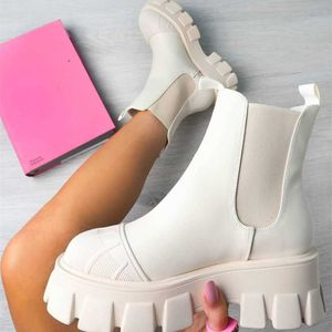 Mode Winter Frauen Schuhe Dicken Sohlen Stiefel Verdicken Wasserdichte Plattform der High Heel Botas Zapatillas Mujer 211104