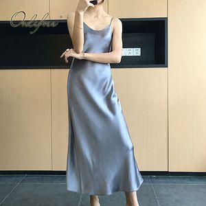 Summer Women Long Slip Spaghetti Strap Svart Grå Vintage Sexig Satin Maxi Dress 210415