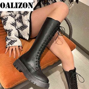 Chelsea Knee-High Goth Plus Size Botas Mulheres 2022 Botas de Motocicleta de Couro de Patente Novo Winter Sapatos Plataforma Zipper Mujer Boots Y1125