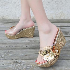 Sommer Plattform High Heels Frauen Bling Hausschuhe Sandale Weibliche Kristall Strand Schuhe Offene spitze Flip-Flops Blumen Outdoor Schuhe