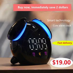 Bureaulijst Clocks Intelligente kleurrijke wekker Elektronische Creatieve Mini Digita LED horloge Kleine lichtgevende stille