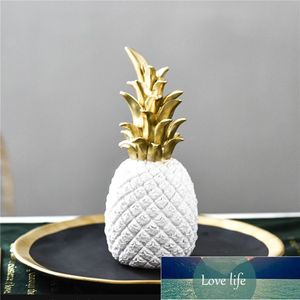 Nordic Creative Golden Pineapple Resin Ornaments Vardagsrum TV Skåp Skrivbord Dekoration Hem Tillbehör Sovrum Inredning Fabrikspris Expert Design