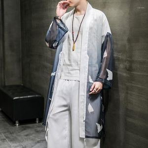 Mäns Tracksuits 2021 Vår och Sommar Kinesisk stil Solskyddskläder Trend Ungdom Plus Storlek Hanfu Chiffon Is Silk Cardigan Robe Cos