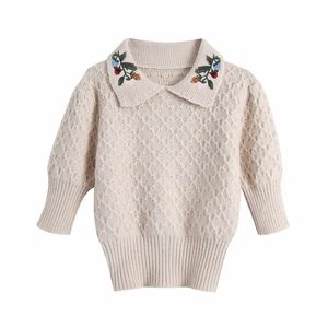 Vintage Woman TurnDown Collar Embroidery Sweater Fashion Ladies Beige Half Sleeve Knitwear Female Elegant Soft Tops 210515