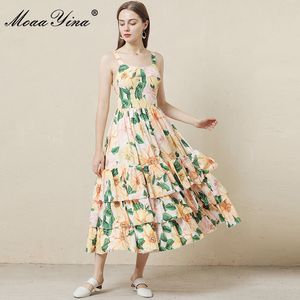 Modedesigner-Kleid Sommer Damen Spaghettiträger rückenfrei Camellia Blumendruck Cascading Rüschen Urlaubskleider 210524
