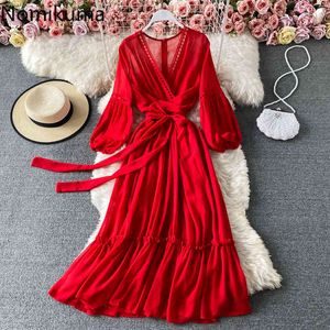 Nomikuma vintage lykta ärm V-ringad kvinnor klänning mode eleganta röda klänningar nya bågbandage smala midja vestidos 6e690 210427