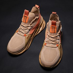 Großhandel 2021 Ankunft Sport Laufschuhe für Männer Frauen Triple Green ALL Orange Bequeme atmungsaktive Outdoor-Turnschuhe BIG EUR 39-46 Y-9016