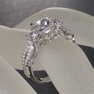 Vintage Três Pedra Laboratório Diamante Anel 925 Sterling Silver Bijou Noivado Casamento Banda Anéis para Mulheres Homens Charm Party Jóias