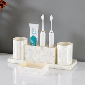 Set di accessori da bagno in resina europea in cinque pezzi bottiglia di sapone conchiglia applique decorativo set di tazze per la bocca accessori moderni per il bagno desktop