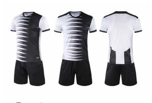 Futebol T venda por atacado-205621 Alta Qualidade Mens Training Soccer Jersey Set Kits de Futebol Profissional Em Branco T shirts de Manga Curta Customizável
