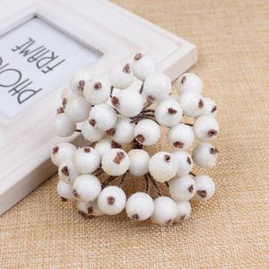 Flores decorativas grinaldas 40pcs decoração de casamento espuma de espuma de natal frutas artificiais holly berrys florestas de decoração de casa acessórios