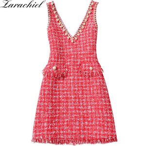 År Varumärke Kläder Vår Tweed Ull Kvinnor Ärmlös V Neck Beaded Pearl Tassel Jul Röd Plaid Vest Dress 210416