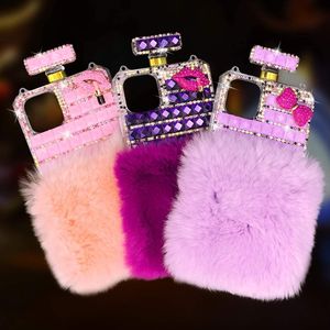 Luksusowy Bling Glitter Winter Styl Fur Ball Diamond Perfumy Przypadki butelki z łańcuchem Smycz do iPhone 12 Mini 11 Pro Max 8 7 6 Samsung S8 S9 S10 S20 Plus S21 Ultra Note 10 20