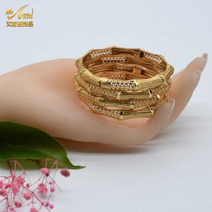 Bangles for Women Indian 24K Guldpläterade Smycken Dubai Afrikanska smycken Armband Etiopisk Lyxig designer Bangle Wholesale Q0717