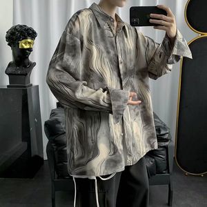 Koszule z długim rękawem Mężczyźni Casual Loose Tie Dye Koszula Mężczyzna Kurtka Ogbiorona Przytulna Streetwear Hip Hop Camisas Contrast Streawear Płaszcz 210524