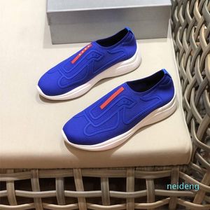 Men casual classic boots in the latest colors of red and blue leather patchwork breathable uppers with top quality rubber soles2021