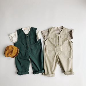 Barnens jumpsuit mode tjejer ärmlös lösa overalls vårhöst pojkar pocket barn casual byxor 210515