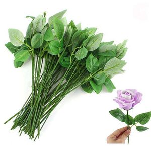 50ピースの石鹸のバラの花の棒鉄線の緑の葉の花瓶のための家の装飾的な花の花輪花輪バレンタインの日ギフト210624
