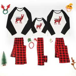 Famiglia Christmas Deer Suit Grid Abbigliamento Bambini Mamma e me Vestiti Madre Figlia Padre Baby Abiti coordinati 210429