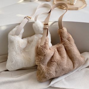 Sacos de moda peluda femininas 2021 tendência de alta capacidade de outono e inverno estilo estrangeiro saco de mensageiro de ombro único