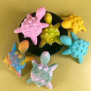 Nya Fidget Leksaker Matkvalitet Silicon Baby Toy Söt 3D Turtle Design Party Favor Silicone Teethering Pendant för småbarn tugga teether leksak