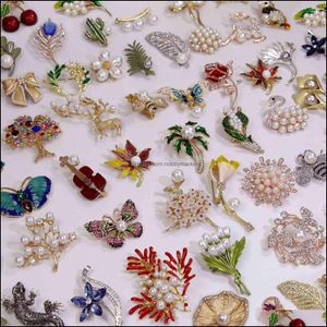 Pins, broscher Smycken Lyx Brosch Högkvalitativ mode Elegant Pearl Rhinestone Animal Plant Flower Mtifunctional Pin Silk Scarf Buckle Dro