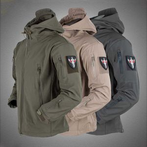 Taktisk jacka män militär haj hud mjuka skal vindtäta vattentäta bomber kappor mens vandring jakt hooded combat jackor 211013