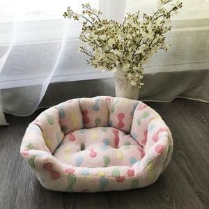 Camas de gato Móveis Cama de animais de estimação para uma pequena caixa de cães de cachorro de luxo suave à prova de cama macia