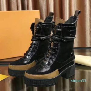 Модная зимняя трехцветная ковбайда самка Martin Angle Boots Мотоцикл Слиппера моды кожаные ботинки Размер 35-41