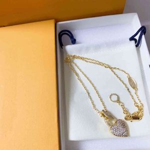 قلادات قلادة مصممين مصممين قلادة كريستال القلب الذكرى السنوية هدية الأزياء المجوهرات 2 أنماط مع صندوق