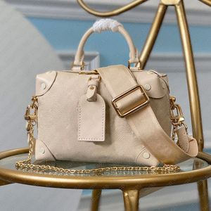Luxury designer handbags women shoulder bag empreint genuine leather plain flowers letters logos embossed Single handle trunk bags