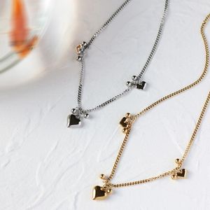 Colares pendentes Colar de gargantilha de coração elegante de alta qualidade Cadeia de aço inoxidável de metal para mulheres Presente de jóias