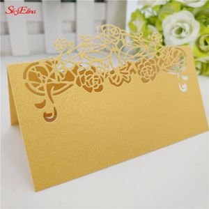 Cartões de felicitações 10pcs Nome da mesa de casamento Place Favor Decor Flower Laser Cut Card Cartão de papel 6zsh872-10