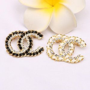 Luxury Brand Designer Double Letter Pins Brooches Women Gold Silver Leather Crysatl Pearl Rhinestone Brooch Suit Pin Classic Wedding Party Jewerlry Accessories