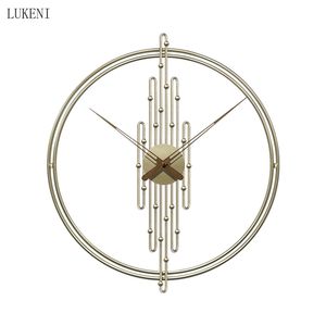 Simple Wrought Iron Clocks Hanging Ornament Home Livingroom Sticker Crafts Hotel Mute Clock Wall Mural Decoration 210414
