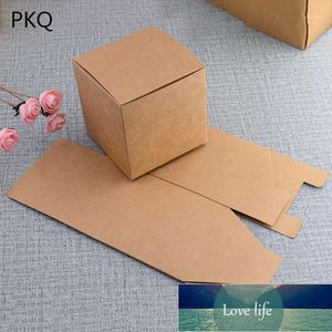 Present wrap5 storlekar fyrkantig kraftpapper låda för smycken / tvål små kartong jul godis lådor bröllop favor