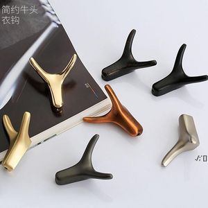 Creative Bull Head Shaped Alloy Coat Wall Hook Wall-mounted Keychain Towel Clothes Storage Hanger Home Hotel Decoration RRD12312