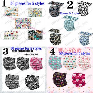 105 Pattern Adult Mask 10PCS Confezione al dettaglio Stilista di moda Maschere per il viso 3 strati Bellissima maschera mascarilla antipolvere monouso nera non tessuta