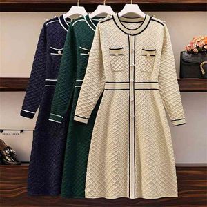 Alta Qualidade Primavera Queda Coreano Moda Tricotada Camisola Vestido Mulheres Botão Slim Brilhante Shinny Vintage Party Christmas Robe 210514