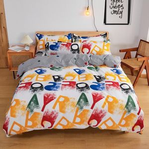 Sängkläder set scrawl set gullig karaktär duvet täcke 3 / 4pc sängkläder färg design kuddehus och monterad