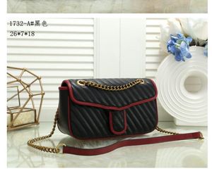 유럽 ​​및 미국 패션 여성용 가방 2021 New One-Shoulder Messenger Wave Pattern 체인 커버 유형 대외 무역 가방 369