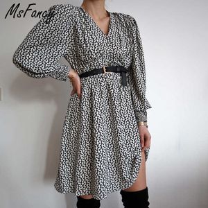 Msfancy Summer Print Vintage Dress Women Puff Sleeve Shrug Mini Vestido De Mujer V-neck High Waist Tunic Robes 210604