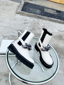2021 Kadın Chesil Çizmeler En Kaliteli Lüks Tasarımcı Zincir Kara Deri Moda Klasik Boot ile Kutusu 35-41 Boyutu