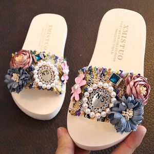 Sommar Casual Parent-Child Tofflor Mode Blommor Pärlor Barn Strand Slides Mjuka Bottom Non-Slip Girls Sh263 210712