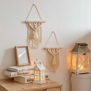 2 Pack Cute Macrame Tapestry Mini Macrame Wall Hanging Boho Decor Geometrical Art Nursery Appartamento Camera da letto Dormitorio Home Decor 210609