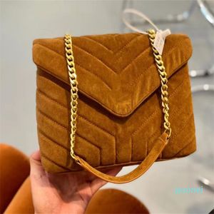 2021 Orange Färg Suede Läder One Shoulder Bags First Layer Cowhide Kedjor Baguette Double Strap V Linjer Kor Kroppsväskor Letter Buckle