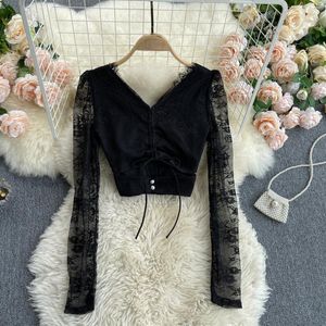 Singreiny Kadınlar Siyah Dantel Bluz Tasarım Hollow Backless V Boyun Uzun Kollu Slim Tops Bahar Kore Streetwear Kısa Bluzlar 210419